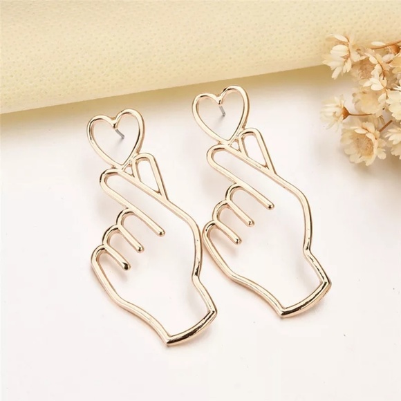 Heart Outline hand gestures dangle earrings - Picture 2 of 4